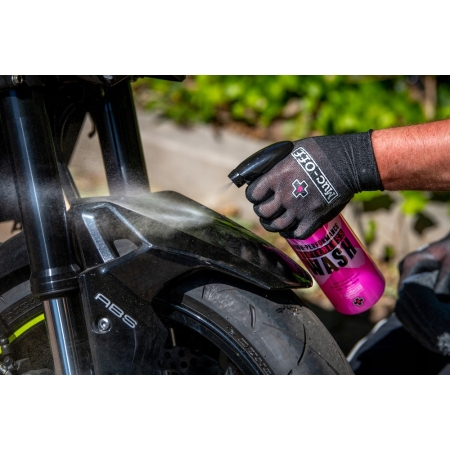 Muc-Off 1132 Wysoko wydajnościowy szampon na sucho 750 ml